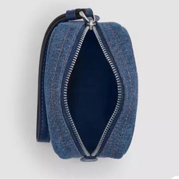 Pouch Wristlet - Picture 2 of 2